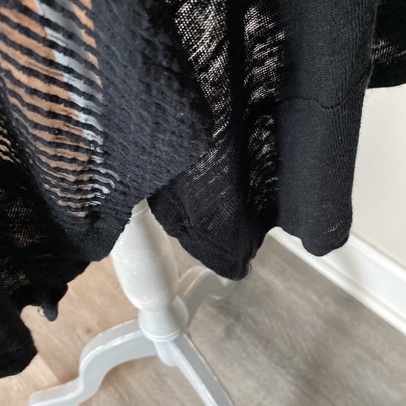 Black lightweight button down or open sweater - Picture 4 of 10